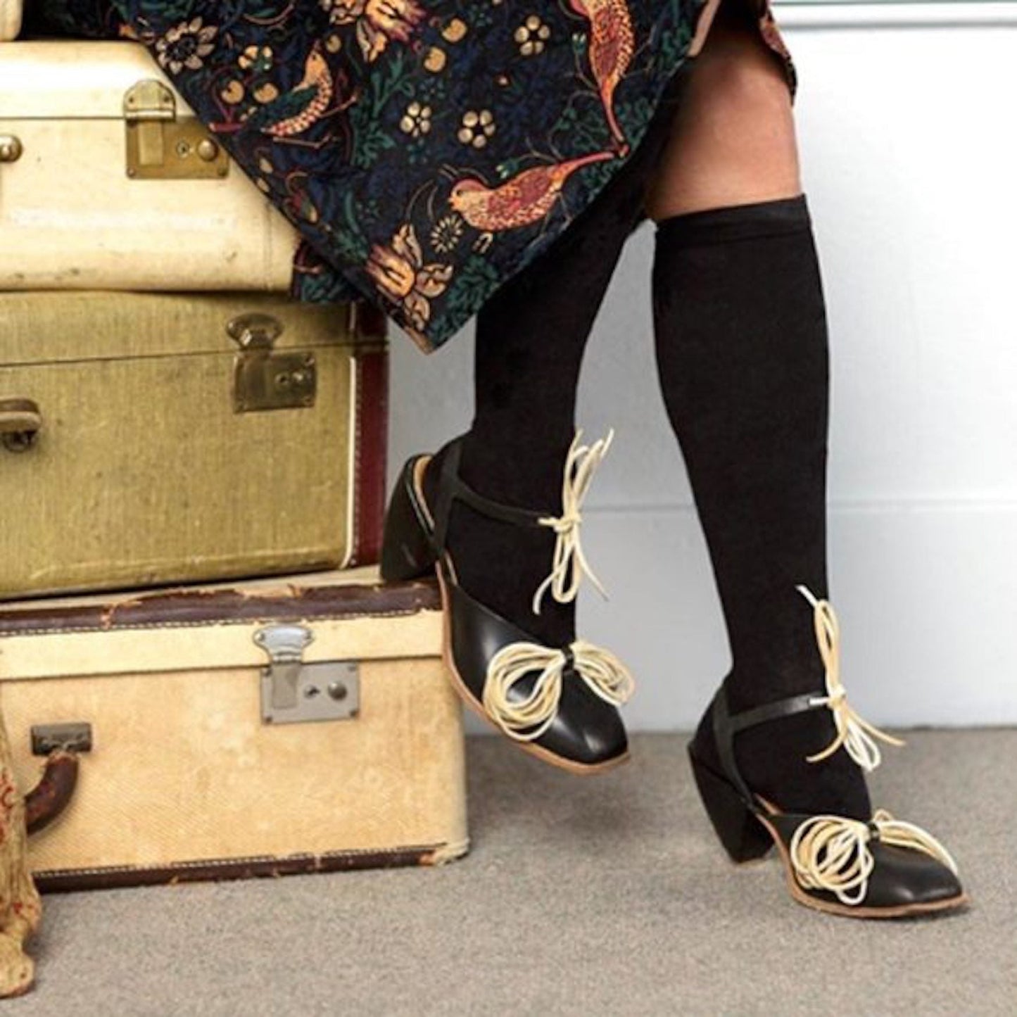 Best bamboo compression socks Cabeau 